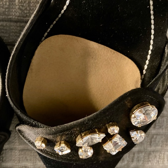 RENE CAOVILLA Crystal & Black Silk Pumps Size 38EU..
7.5 U.S. Fantastic Sexy - Picture 8 of 8